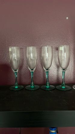 4 crystal glasses