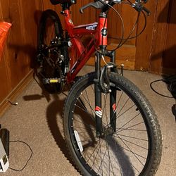 Next Gauntlet Mountain Bike 24" 18 Velocidades