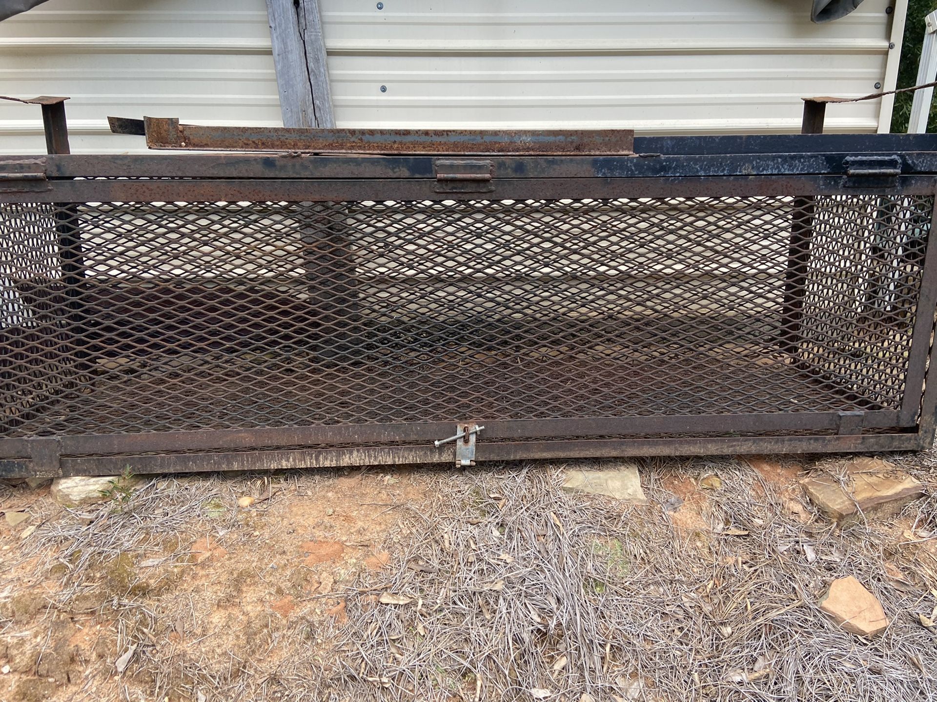 Landscape cage for trailer