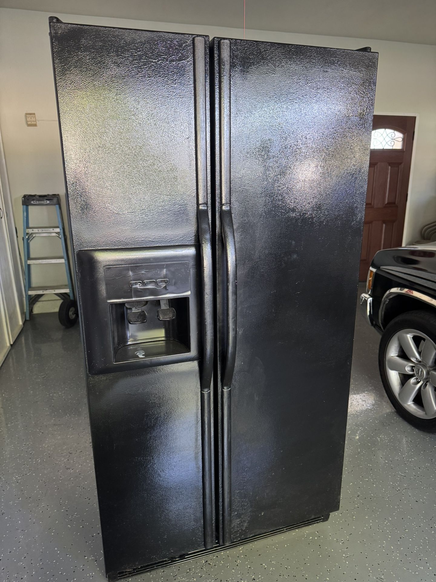 Kenmoore Refrigerator