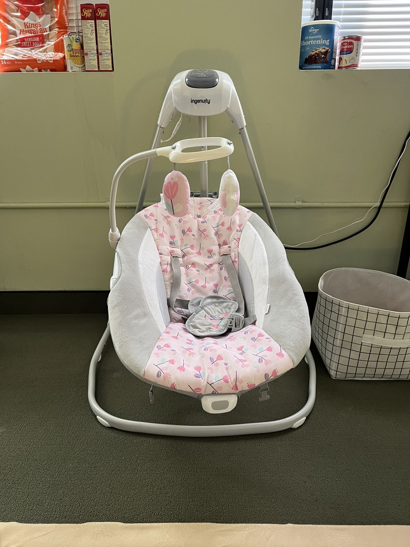 Ingenuity Simple Comfort Multi-Direction Compact Baby Swing With Vibrations - Cassidy