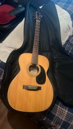 Carlos acoustic guitar with soft travel case