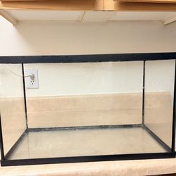 Fish tank/ pecera