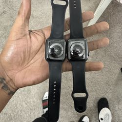 Used series 5 Apple watches (Good Condition) 