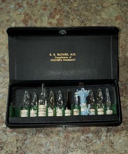 Antique Ampoules, 1940s. Amazing Condition 