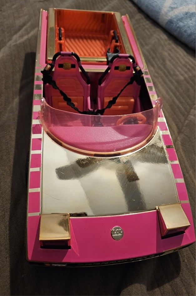 LOL Surprise Car Pool Coupe Playset Car Only Surprise Pool & Dance Floor