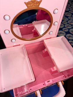 Disney Princess Travel Light-Up Vanity Makeup Carry Case Pink