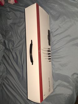 Brand new knife set.