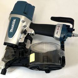 Makita Pneumatic 2-1/2 in. 15° Siding Coil Nailer