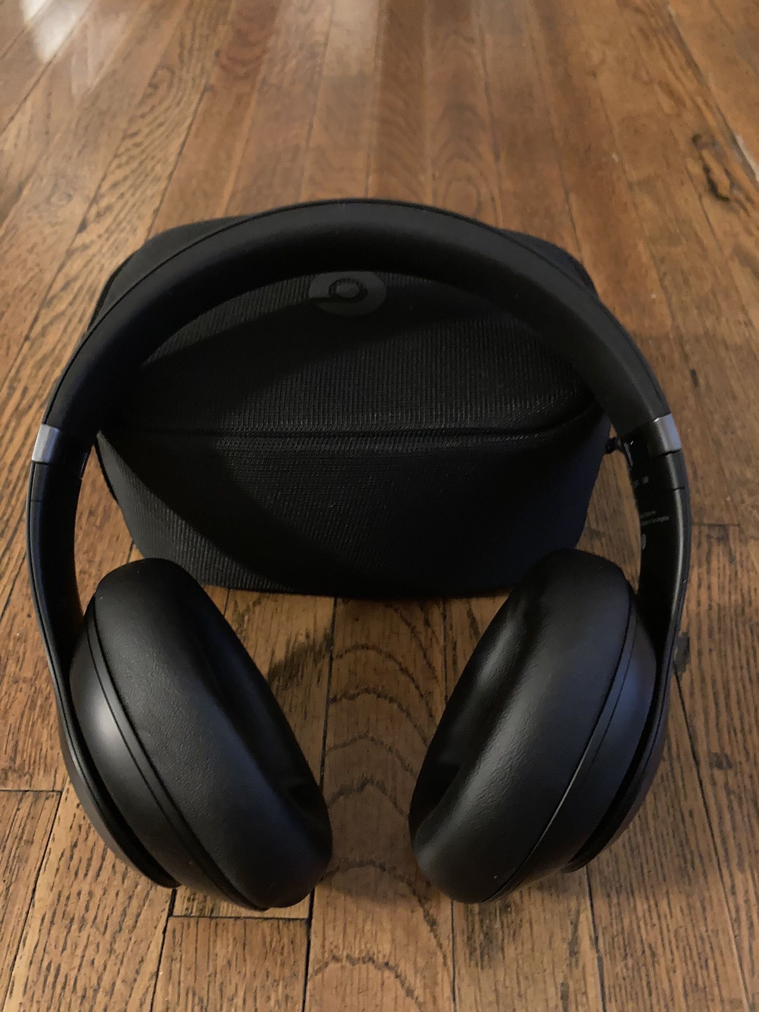 BEATS STUDIO PRO Wireless Headphones