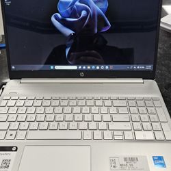 2022 HP 15 Laptop. ASK FOR RYAN. #00(contact info removed)