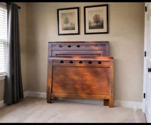 Wooden Sleigh Bed Headboard & Footboard Set
​Solid Wood Bed Frame (Headboard and Footboard)6