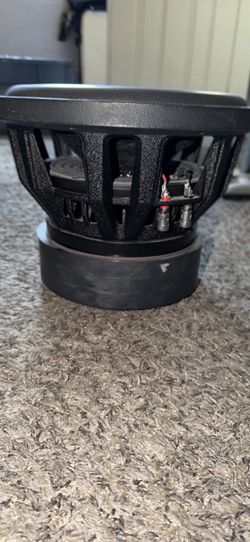 Hello looking to sell my Cerwin Vega 12’in 2000 w speaker