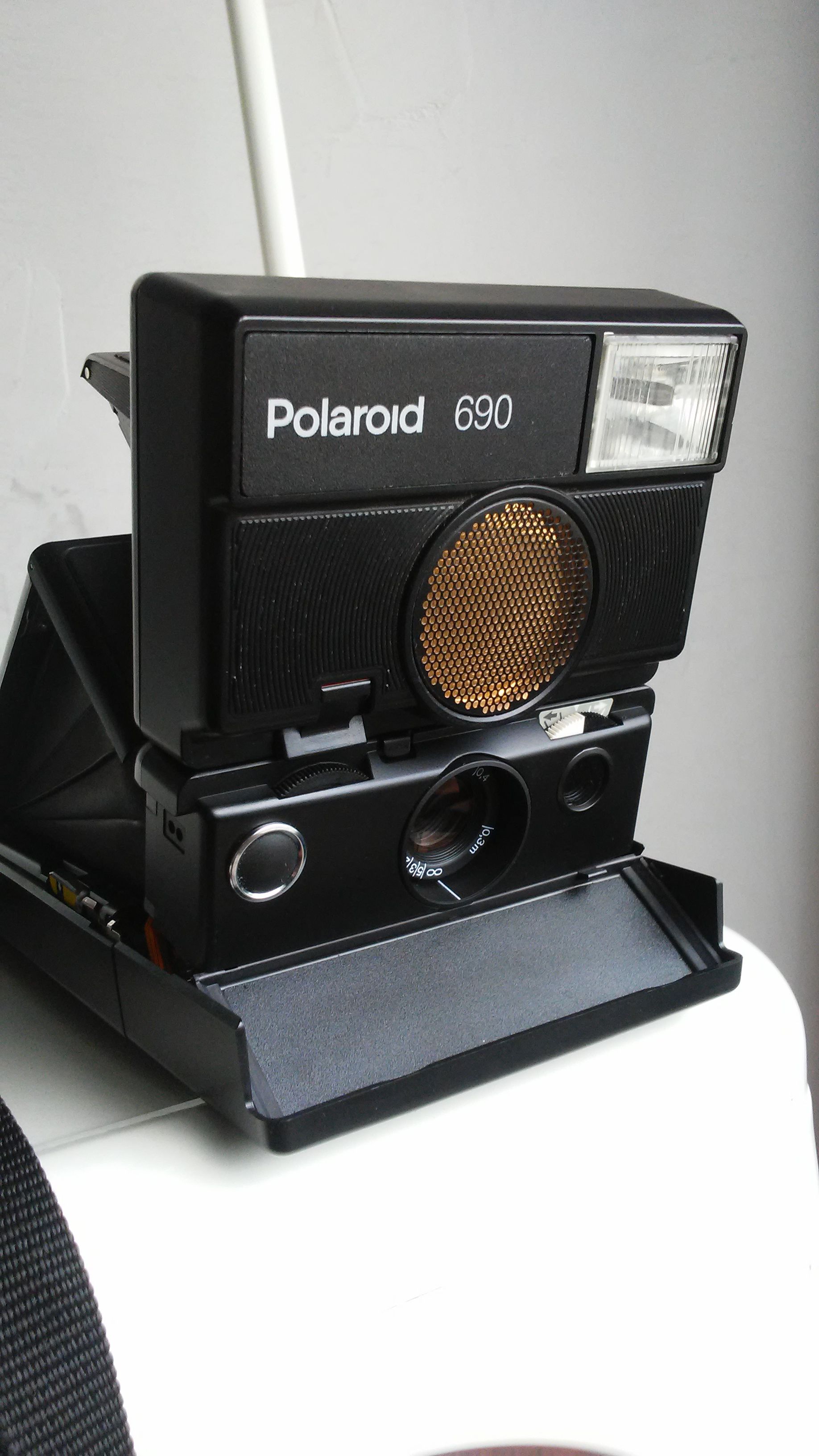 The Polaroid SLR 690 Instamatic Land Camera- Film Tested!! for