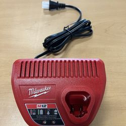 Milwaukee M12 Battery Charger