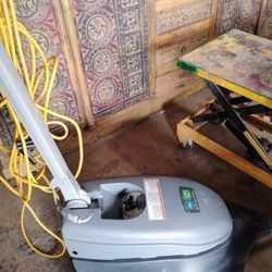 Floor Duster And Burnisher