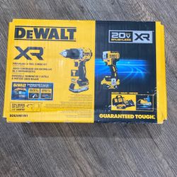 Dewalt Drills Set. Model. DCK249E1M1