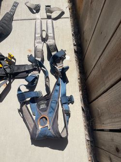 2Safety harness  fall protection