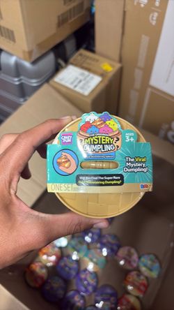 Crazy Fun Mystery Dumpling Gold Shimmering Edition
