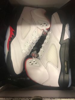 DS Jordan 5 Fire Red size 8.5