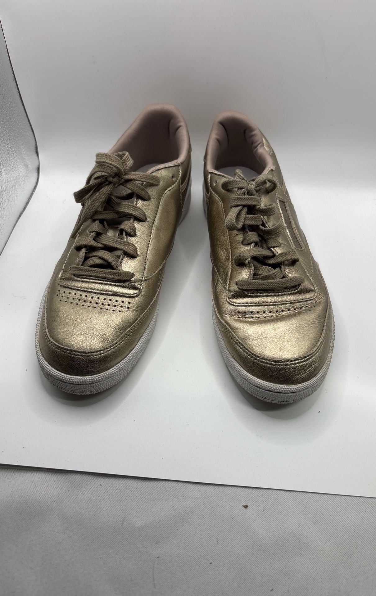 Reebok Ladies size 10 Antique Gold