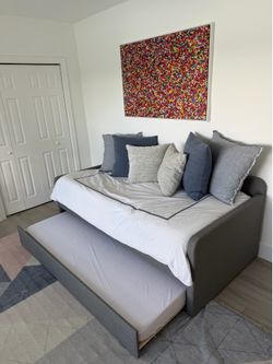 Trundle bed with 2 twin size mattresses included