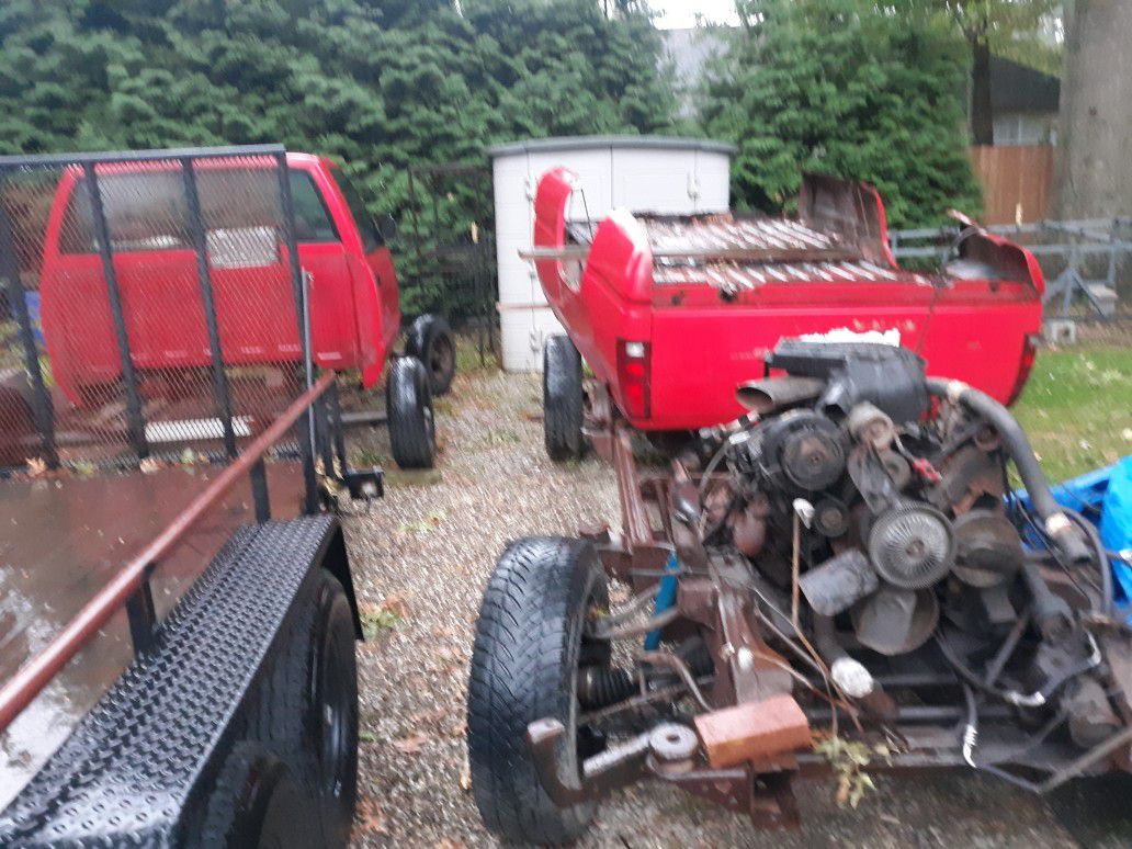 Parting out92 chevy cheyne 4x4. 4.3 vortec