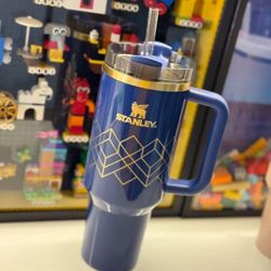 Stanley Quencher H2.0 Tumbler with Handle and Straw 40 oz