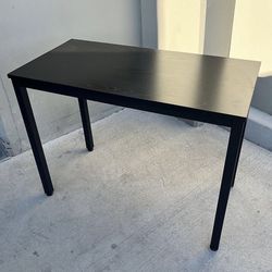 New In Box All Black 40x20x30 Inch Writing Computer Desk Table Steel Frame Office Furniture 