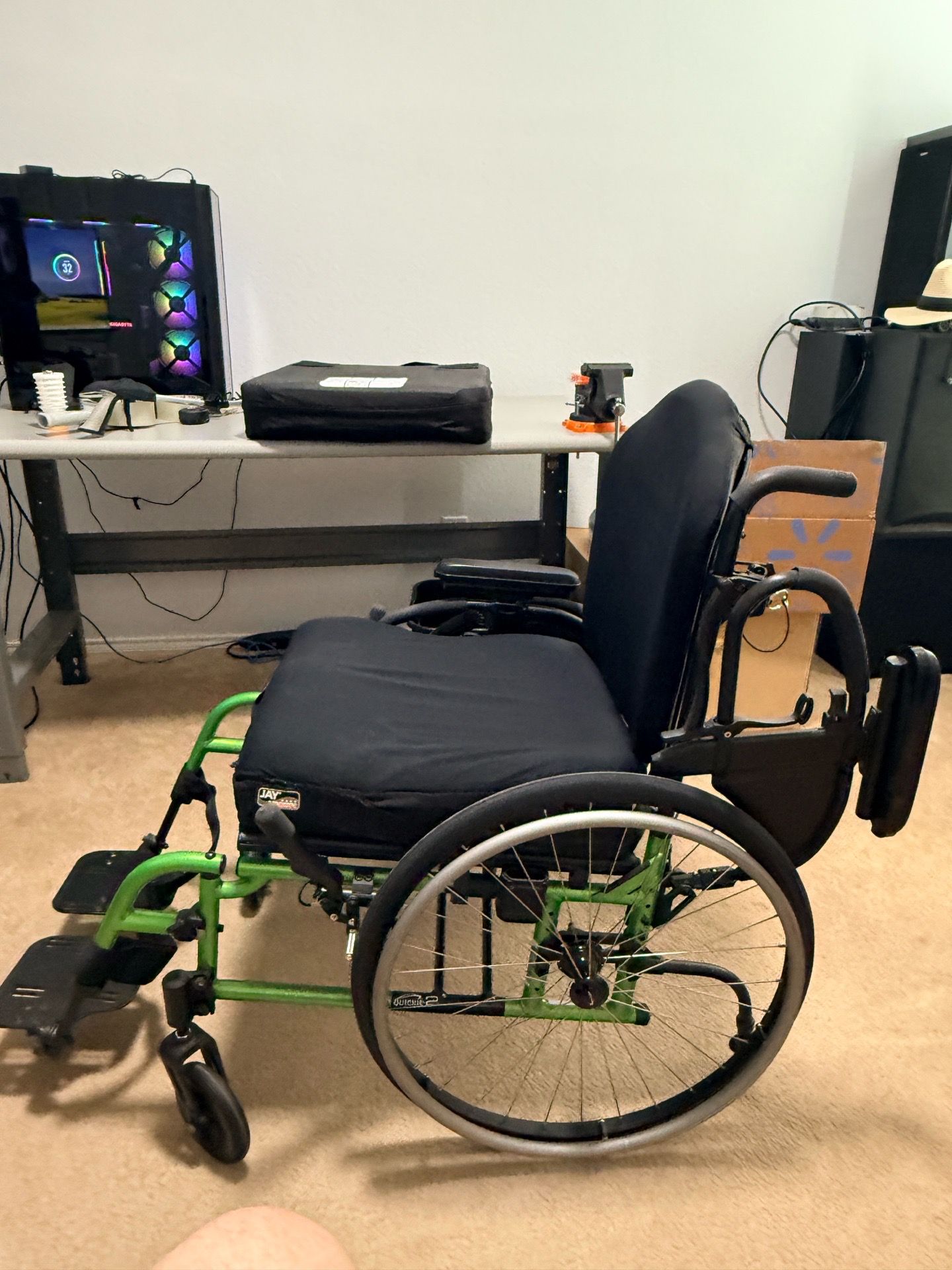 Quickie 2 Foldable Manual Wheelchair 20"x20" Cushion *Upgrades**Excellent Shape*