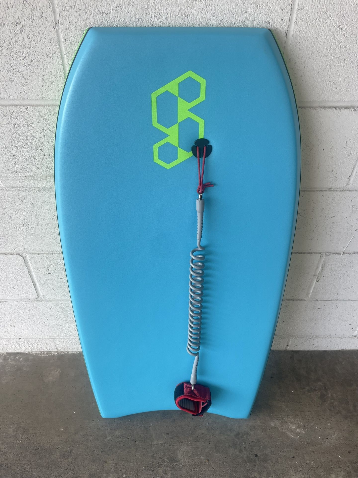 Science Pipe Boogie Board With Leash