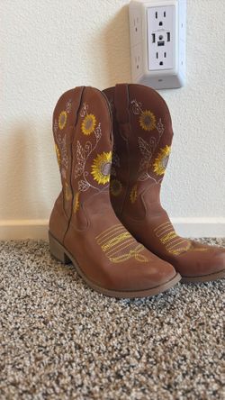 Brown boots
