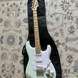 Squier Sonic Stratocaster 