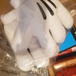 Mickey Mouse big hands