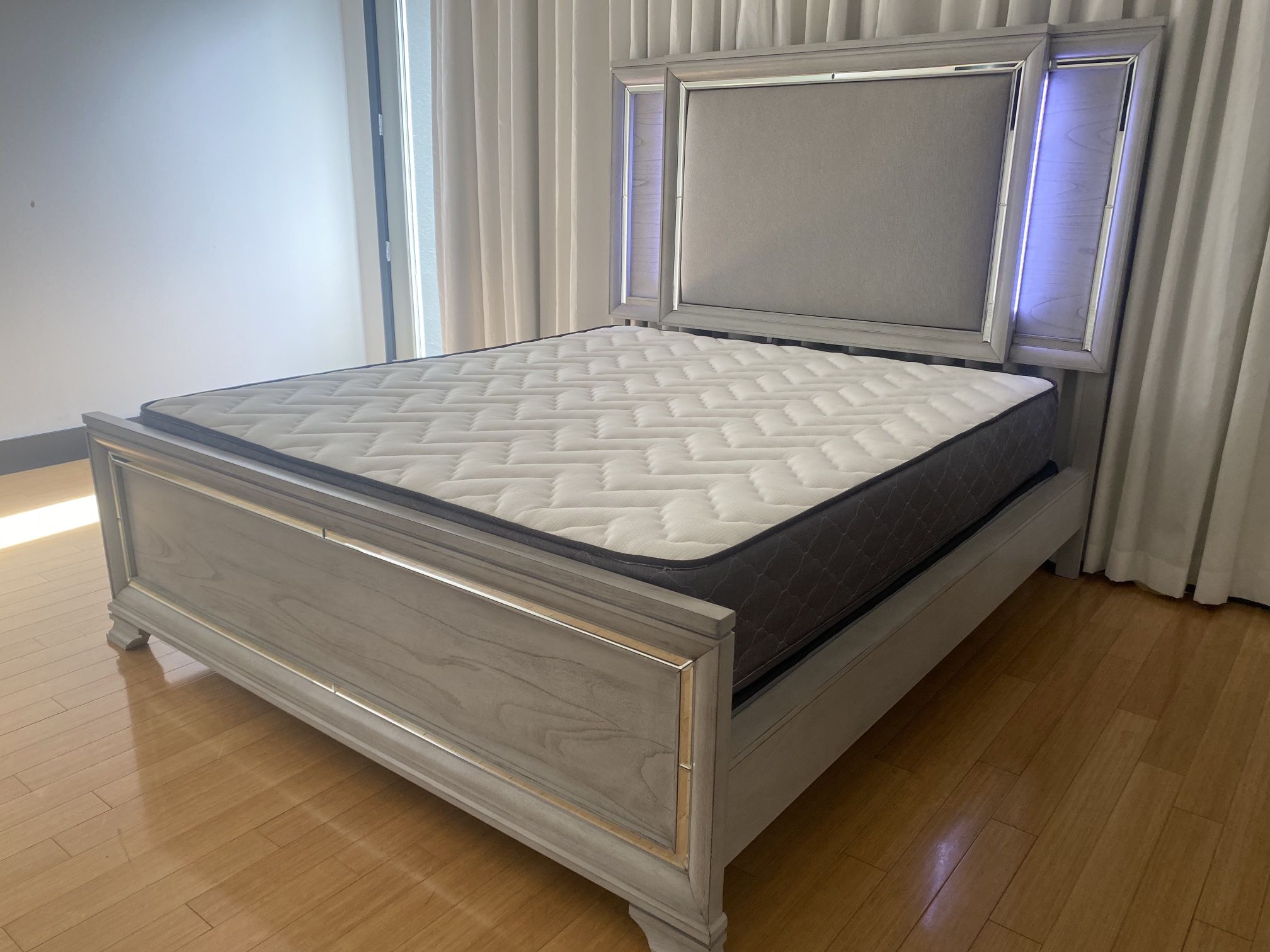 NEW OFFER!!✨✨Queen Light Gray Bed w/ LED Light Bed (Mattress is not Included)✨✨