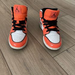 AIR JORDAN NIKE SIZE 6