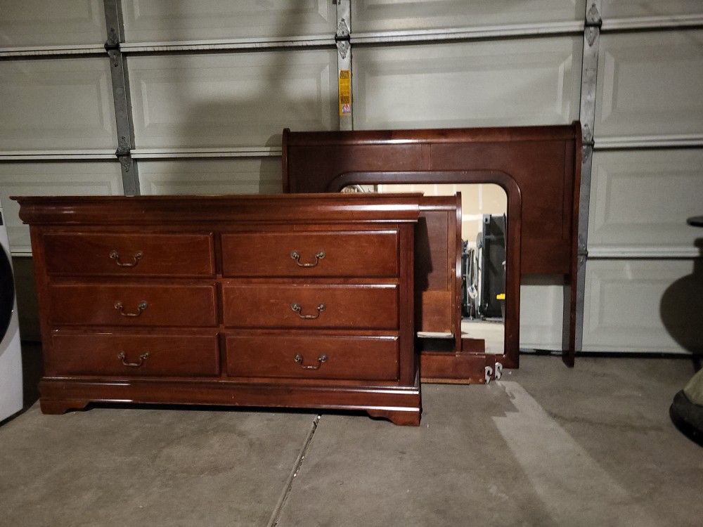Bedroom Set Full Size