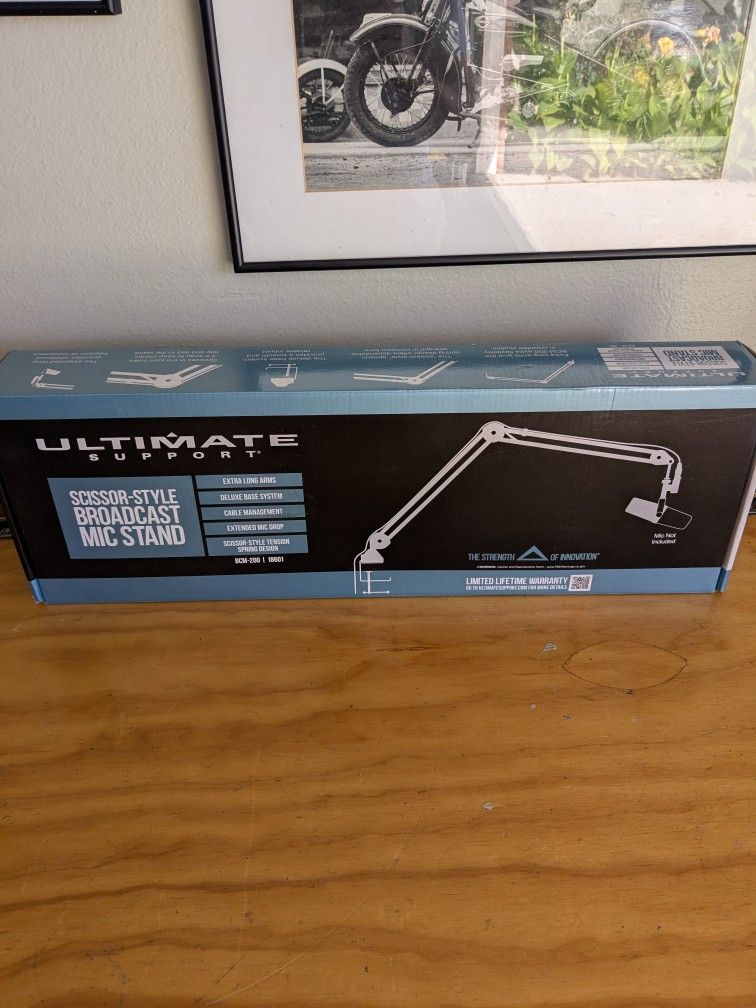 Brand New Scissor Style Broadcast Mic Stand