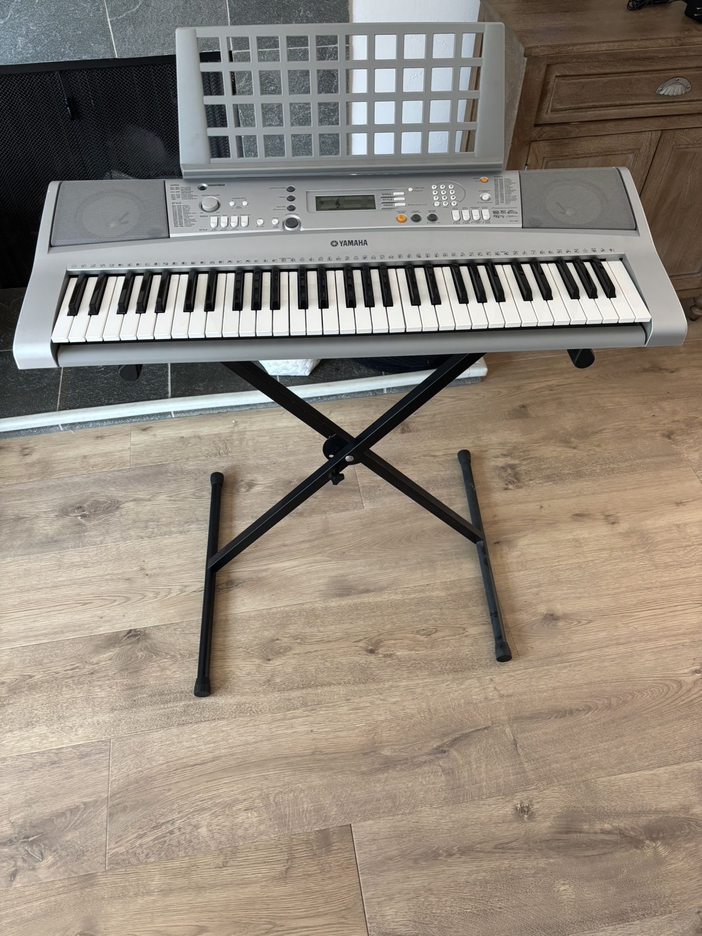 yamaha portatone electronic keyboard 175
