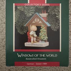 1989 Hallmark Keepsake Ornament “Windows Of The World” Germany