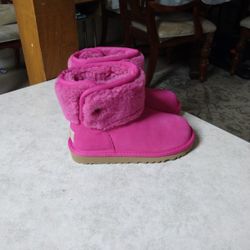 Brand New Girls Uggs 