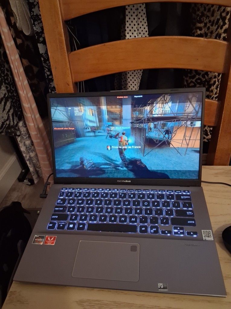 Laptop Ryzen 7