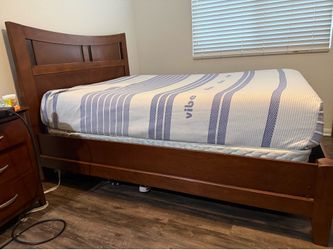 Queen size bed