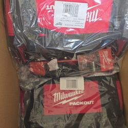 Milwaukee 15 in. PACKOUT Tote