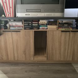 Cat Litter tv Stand 