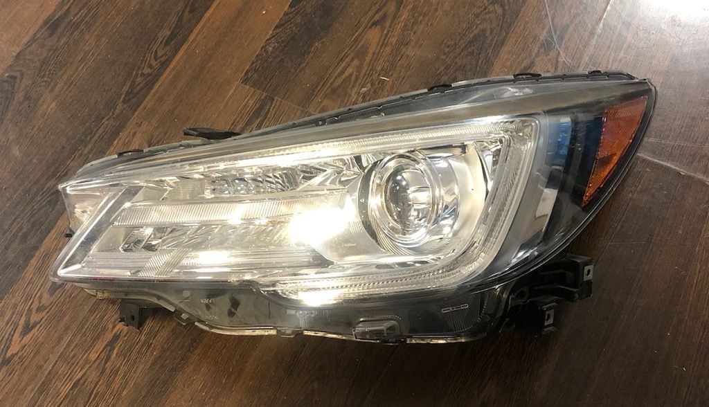 USED REF#1063 || 2018-2019 SUBARU LEGACY || LEFT HAND/DRIVER SIDE HEADLIGHT