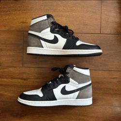 Jordan 1 Mocah
