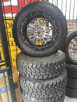 EXCELLENT TAKEOFF WHEELS AND TIRES PACKAGE