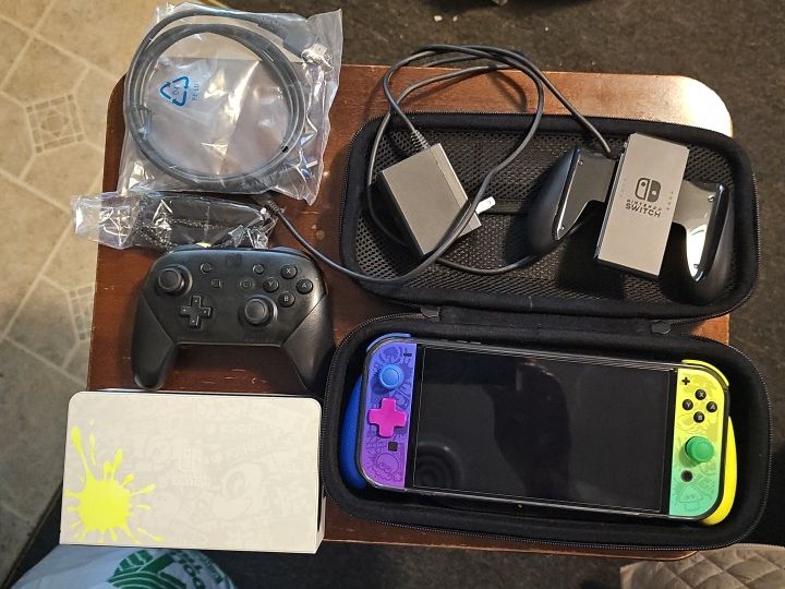 Nintendo Switch OLED Splatoon 3 Edition Bundle with Pro Controller