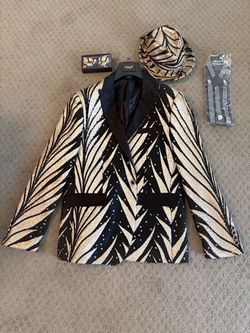 🌟 NEW 🌟 Men’s Black & Gold Blazer Costume Set - Size XL (Bowtie, Suspenders, & Fedora)